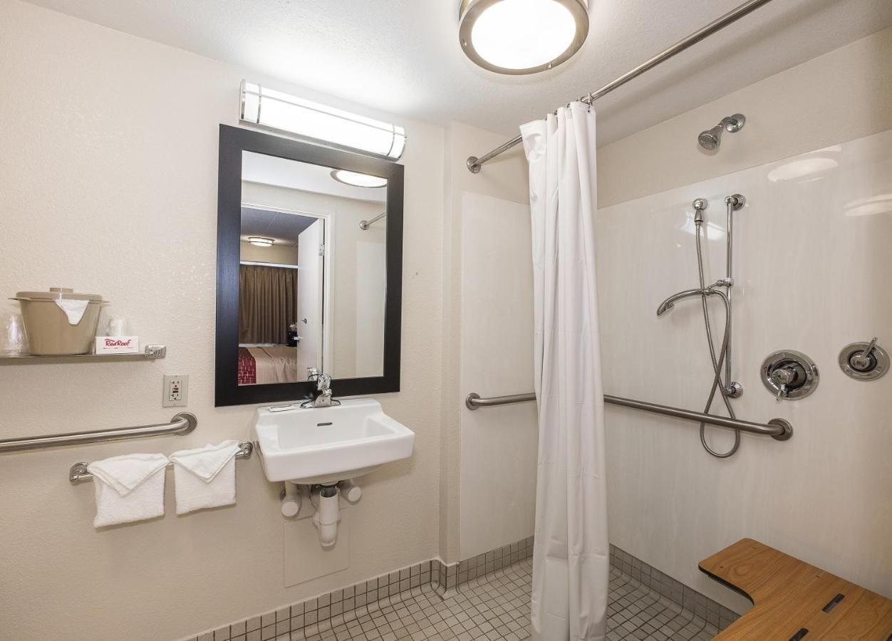 Red Roof Inn San Antonio Airport Экстерьер фото
