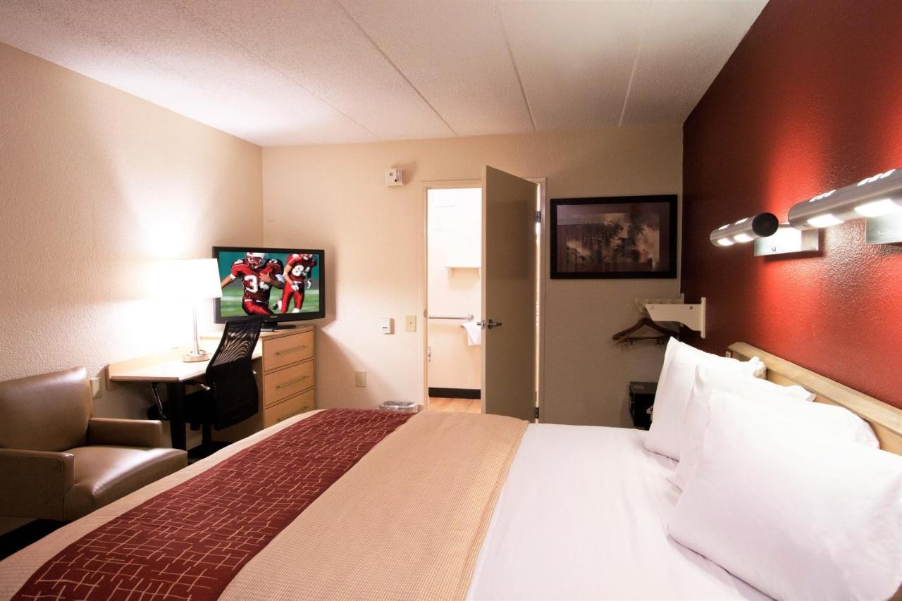 Red Roof Inn San Antonio Airport Экстерьер фото