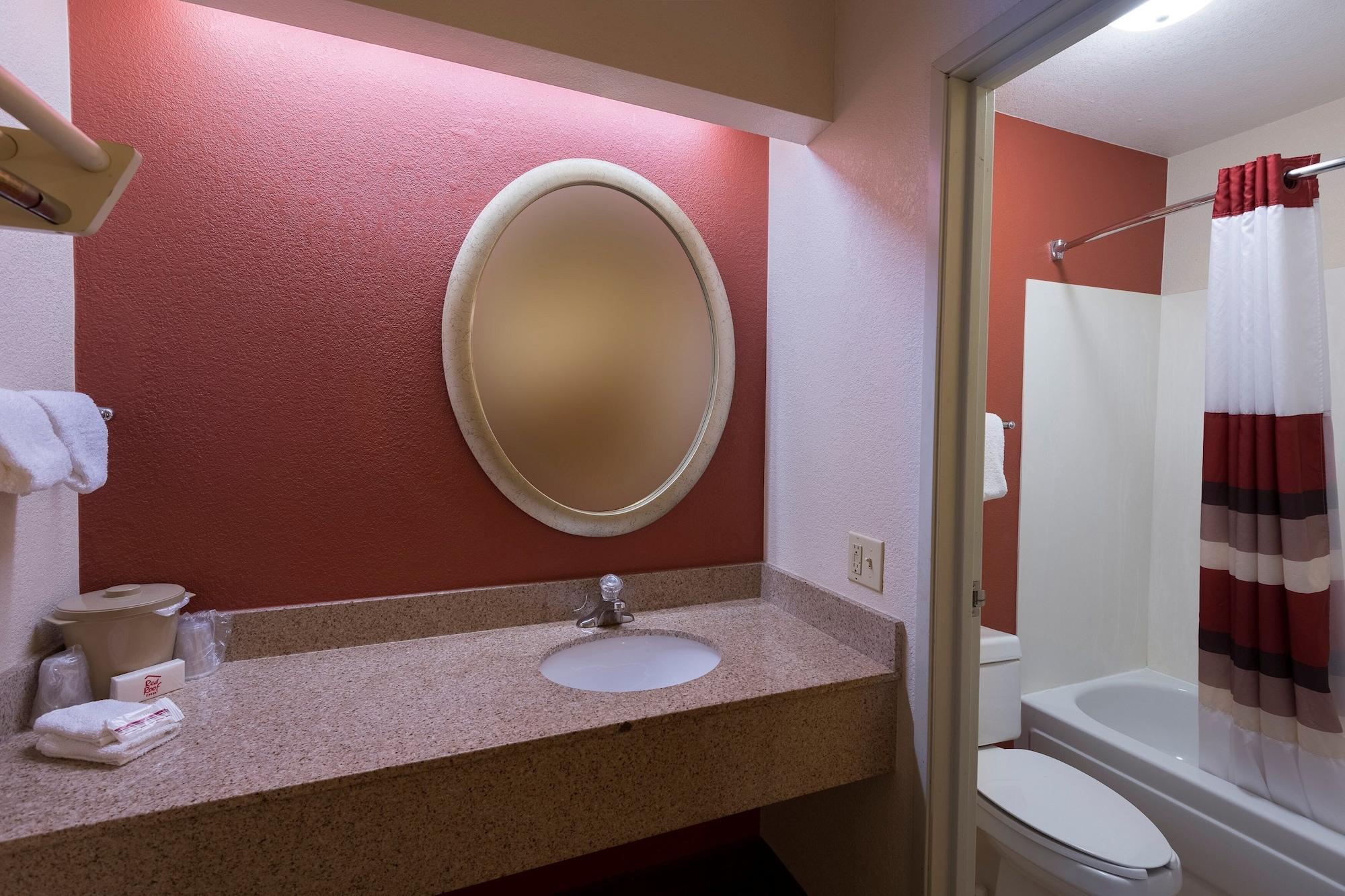 Red Roof Inn San Antonio Airport Экстерьер фото