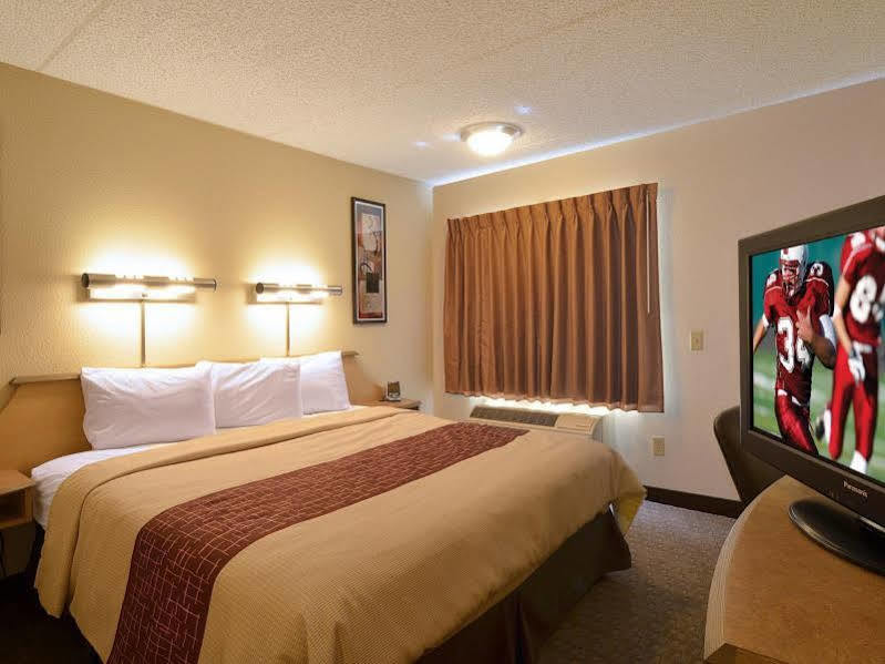 Red Roof Inn San Antonio Airport Экстерьер фото