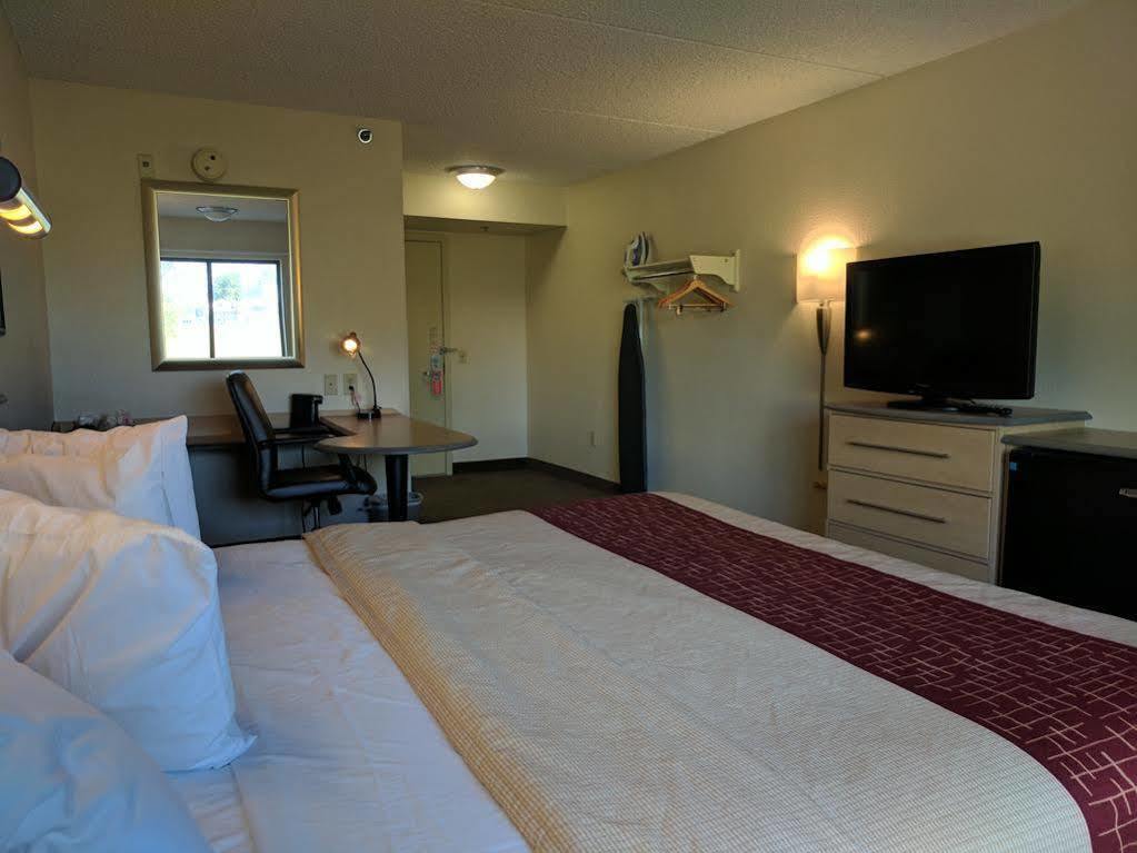 Red Roof Inn San Antonio Airport Экстерьер фото