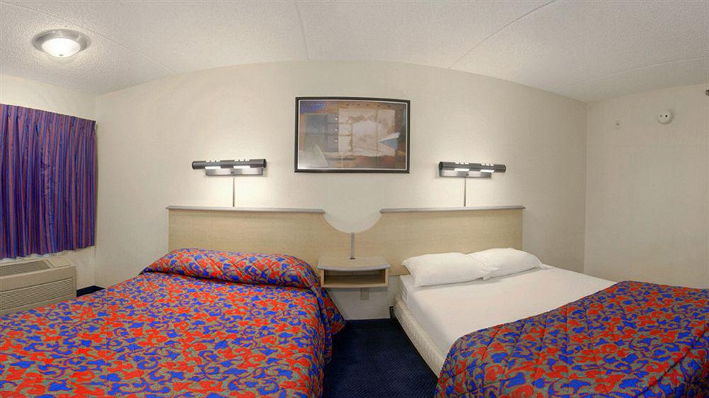 Red Roof Inn San Antonio Airport Экстерьер фото